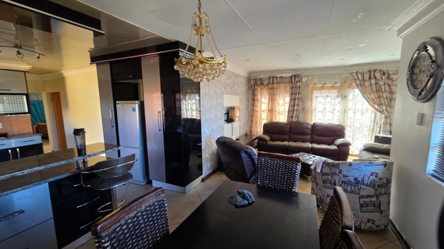 3 Bedroom Property for Sale in Vista Park Free State